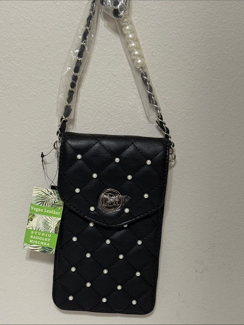Badgley Mischka Black Quilted Pearl Crossbody phone case
